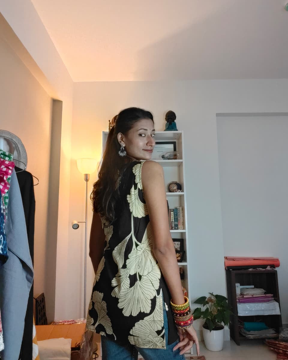 Jannat Sleveless short Kurti